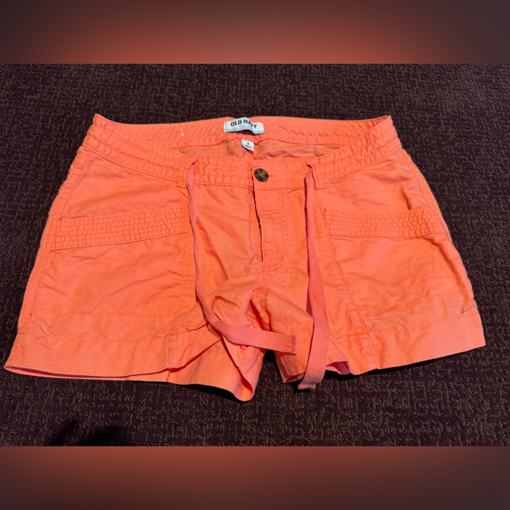 Old Navy Women's Orange Cargo Shorts - 8